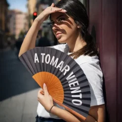 Abanico con mensaje A tomar viento