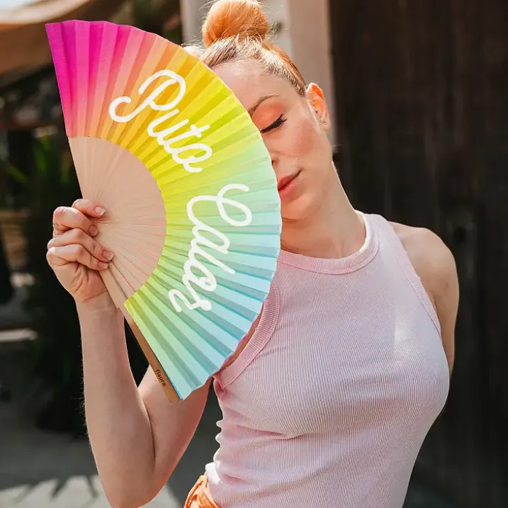 Abanico para haters del calor que brilla en la oscuridad