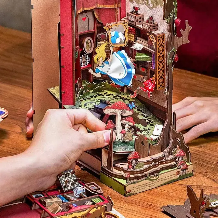 Book Nook: kit para construir un sujetalibros 3D El País de las Maravillas