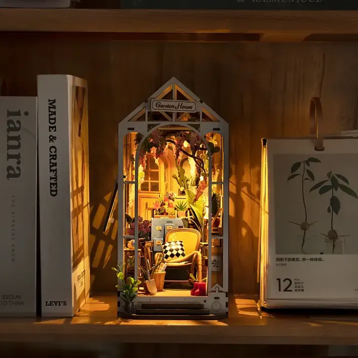 Book Nook: Kit para construir un sujetalibros de madera 3D