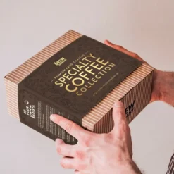 Caja de regalo con siete cafés de especialidad en grano