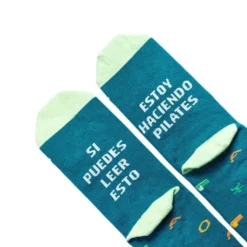 Calcetines con mensaje: Si puedes leer esto, estoy haciendo pilates