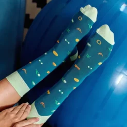 Calcetines con mensaje: Si puedes leer esto, estoy haciendo pilates