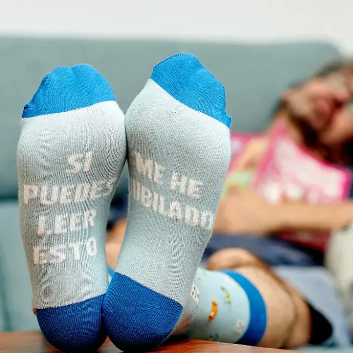 Calcetines con mensaje: Si puedes leer esto me he jubilado