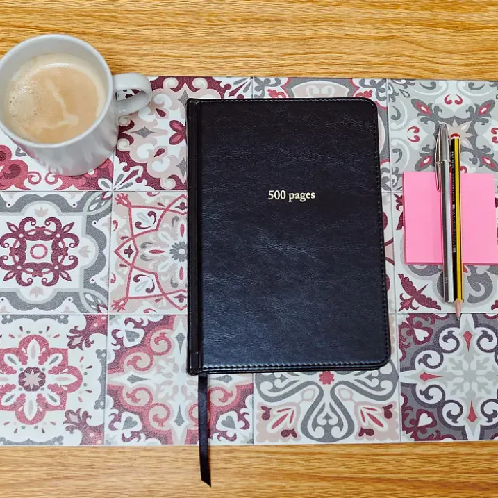 Cuaderno de 500 páginas estilo vintage