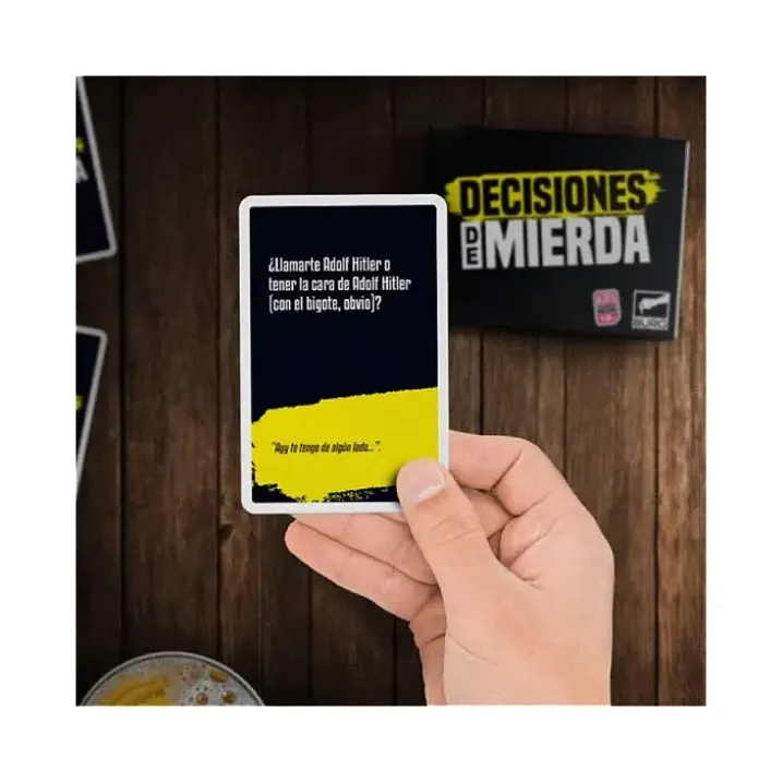 Decisiones de mierda, juego de cartas