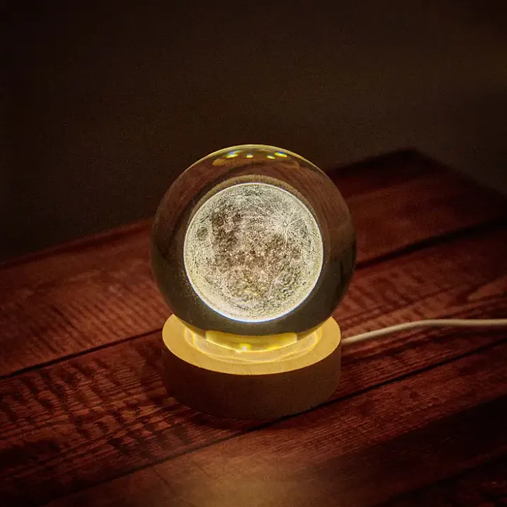 El universo en una bola de cristal luminosa