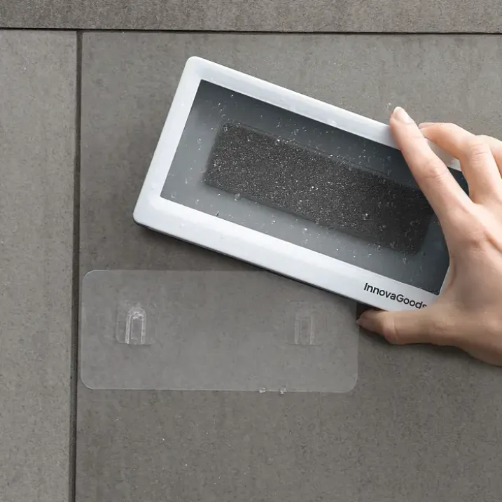 Funda impermeable de pared para el móvil