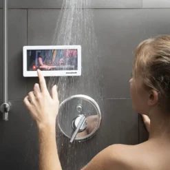 Funda impermeable de pared para el móvil