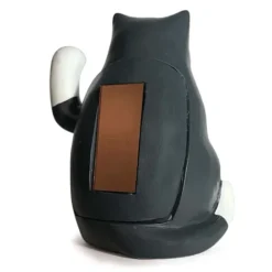Gato solar que mueve la pata
