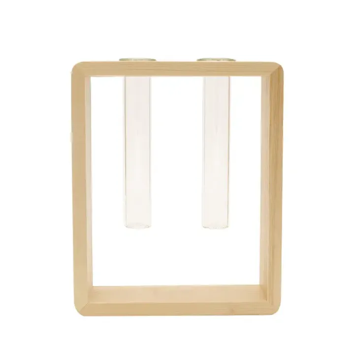 Jarrón minimalista de madera con dos tubos de laboratorio