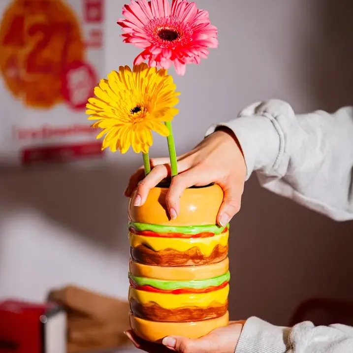 Jarrón original en forma de hamburguesa