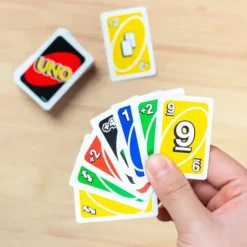 Juego de cartas UNO en miniatura