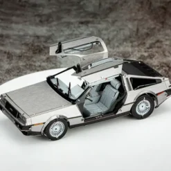 Kit de construcción 3D de Metal Earth: DeLorean Regreso al Futuro
