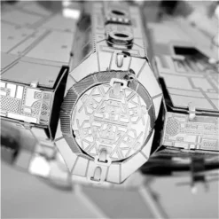 Kit de construcción 3D de Metal Earth: Halcón milenario de Star Wars