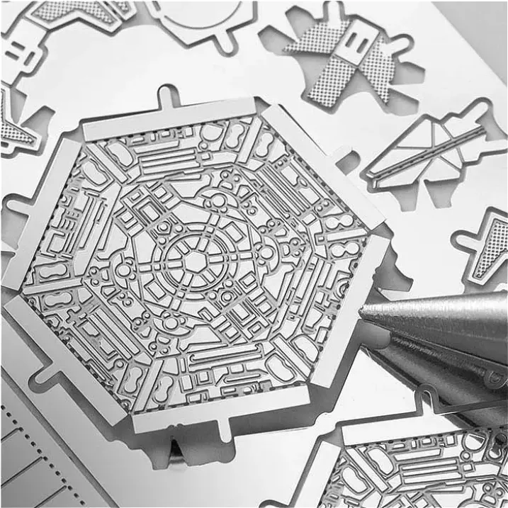 Kit de construcción 3D de Metal Earth: TIE Fighter de Star Wars