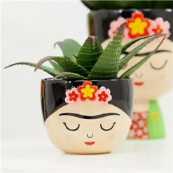 Maceta con forma de Frida Kahlo en tamaño mini