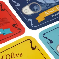 Manteles individuales en forma de latas de conservas