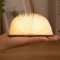 Mini lámpara libro que se ilumina al abrirse
