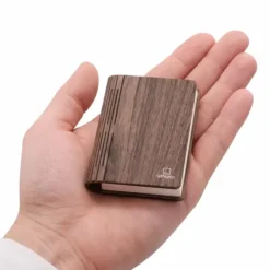 Mini lámpara libro que se ilumina al abrirse