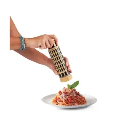 Molinillo de pimienta en forma de la Torre de Pisa