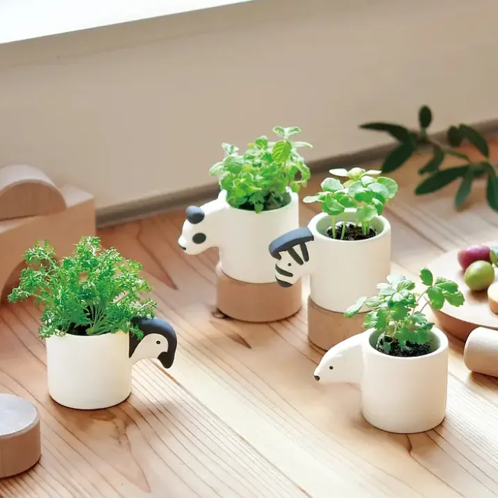 Monokuro mini maceta con kit de cultivo en forma de animalito