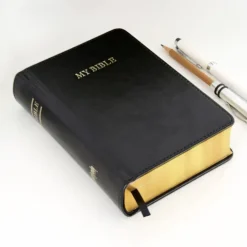 My Bible: el cuaderno de 1.280 páginas