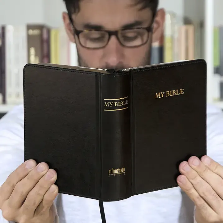My Bible: el cuaderno de 1.280 páginas