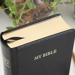 My Bible: el cuaderno de 1.280 páginas