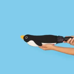 Paraguas automático con funda en forma de pingüino