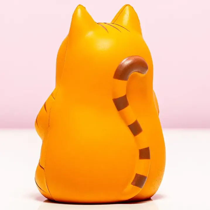 Pelota antiestrés con forma de gato meditando