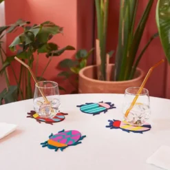Posavasos originales en forma de escarabajos