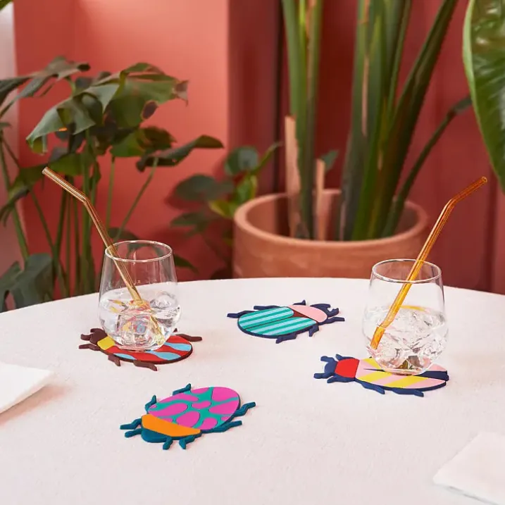 Posavasos originales en forma de escarabajos