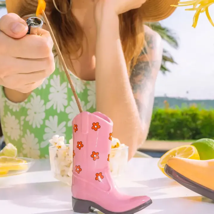 Quemador de incienso con forma de bota de cowboy