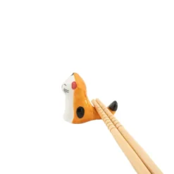Reposa-palillos en forma de gatitos