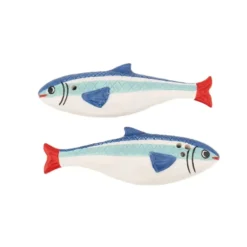 Salero y pimentero en forma de sardinas