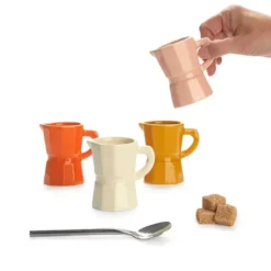Set de tacitas espresso con forma de cafetera