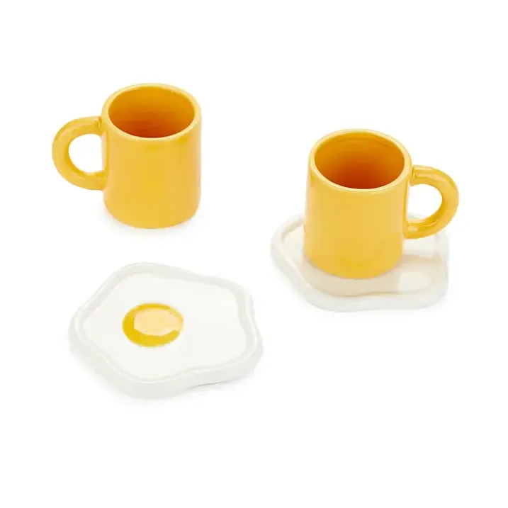 Set de 2 tazas de café con platito en forma de huevo frito