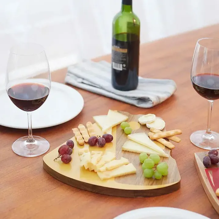Tabla de queso con forma de queso Gruyère