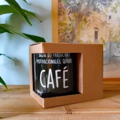 Taza con mensaje Basta de frasecitas motivacionales