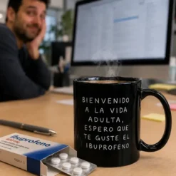 Taza con mensaje Bienvenido a la vida adulta