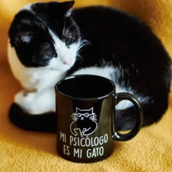 Taza con mensaje Mi psicólogo es mi gato