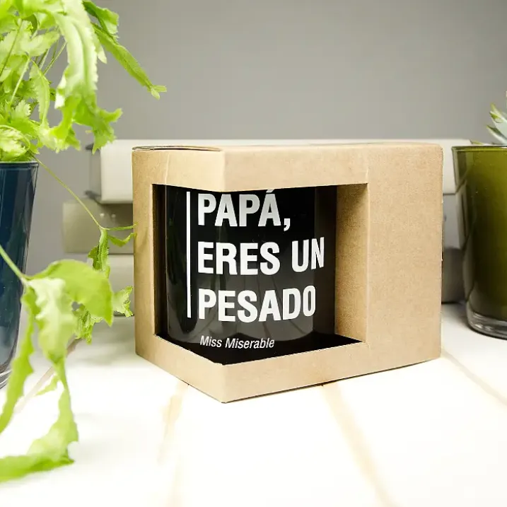 Taza con mensaje Papá, eres un pesado