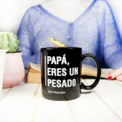 Taza con mensaje Papá, eres un pesado