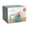 Taza con zorrito asomando
