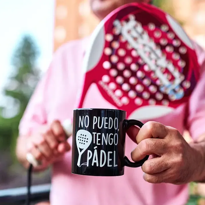 Taza No puedo, tengo pádel