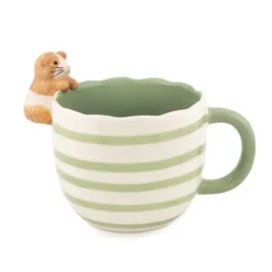 Taza original con animalito curioso