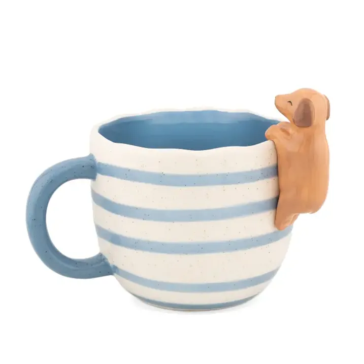 Taza original con animalito curioso