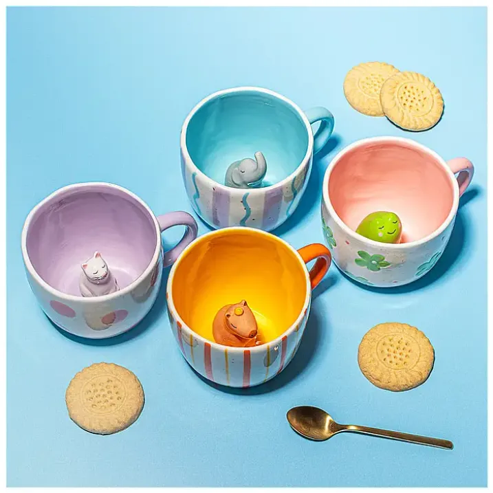 Taza original con animalito escondido