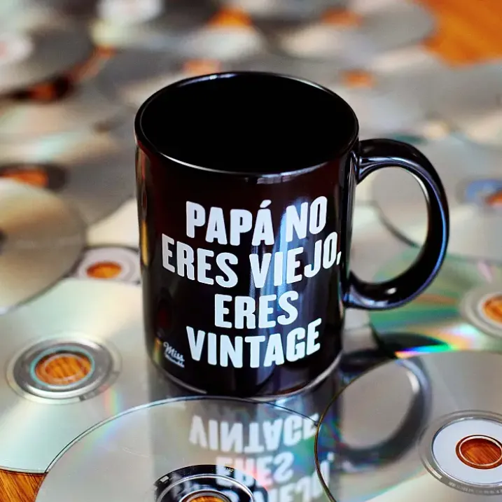 Taza Papá no eres viejo, eres vintage
